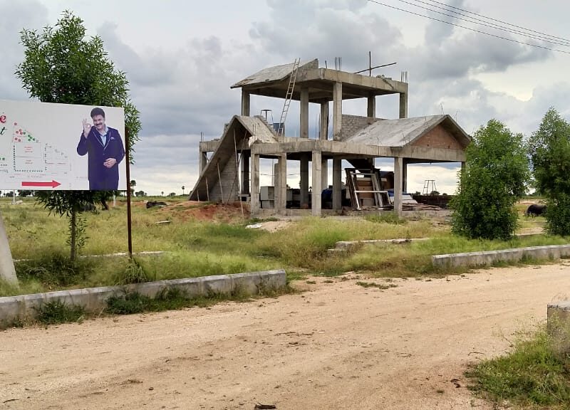open plots for sale at Mall